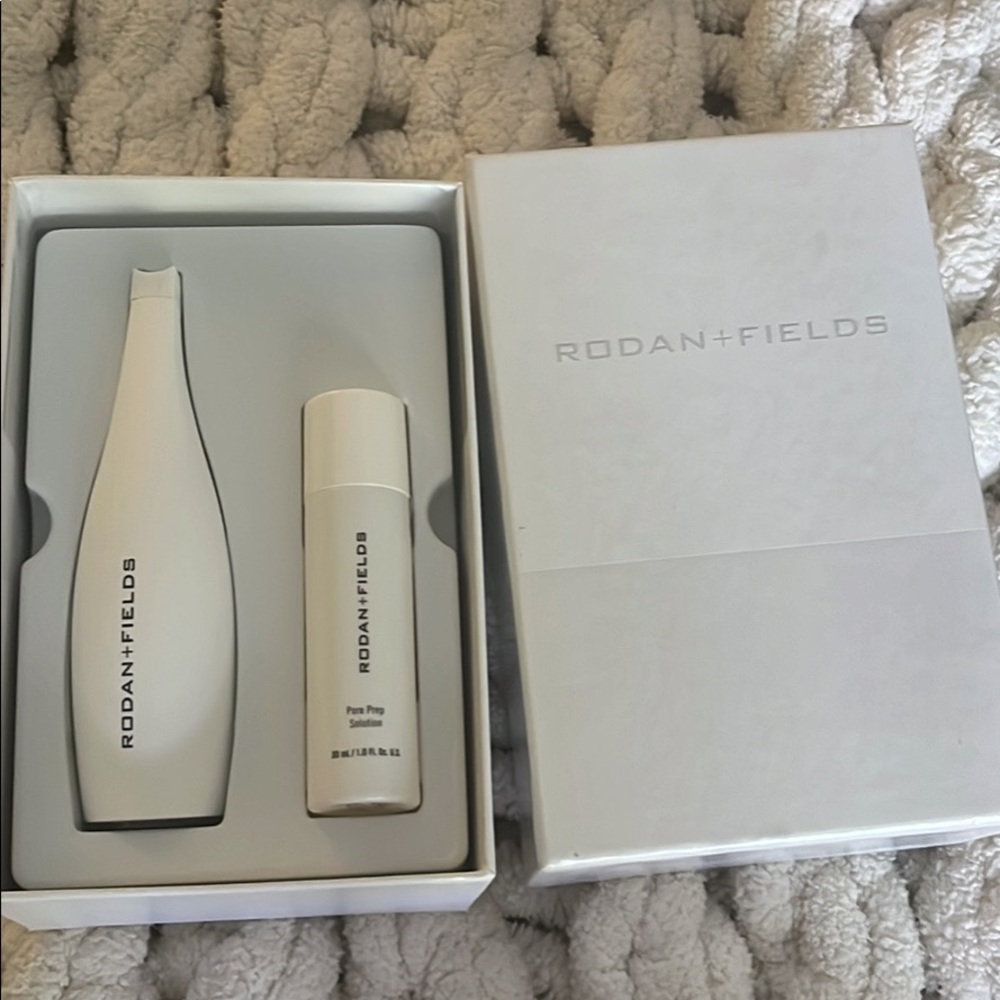 Rodan and Fields pore vacuum